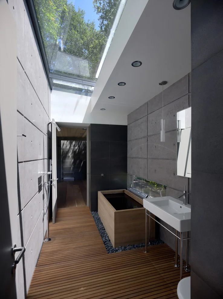 Skylight in Bathroom 