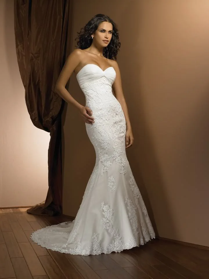 Mermaid English net Embroidered Bodice Sweetheart Neckline Sweep Train Wedding Dresses