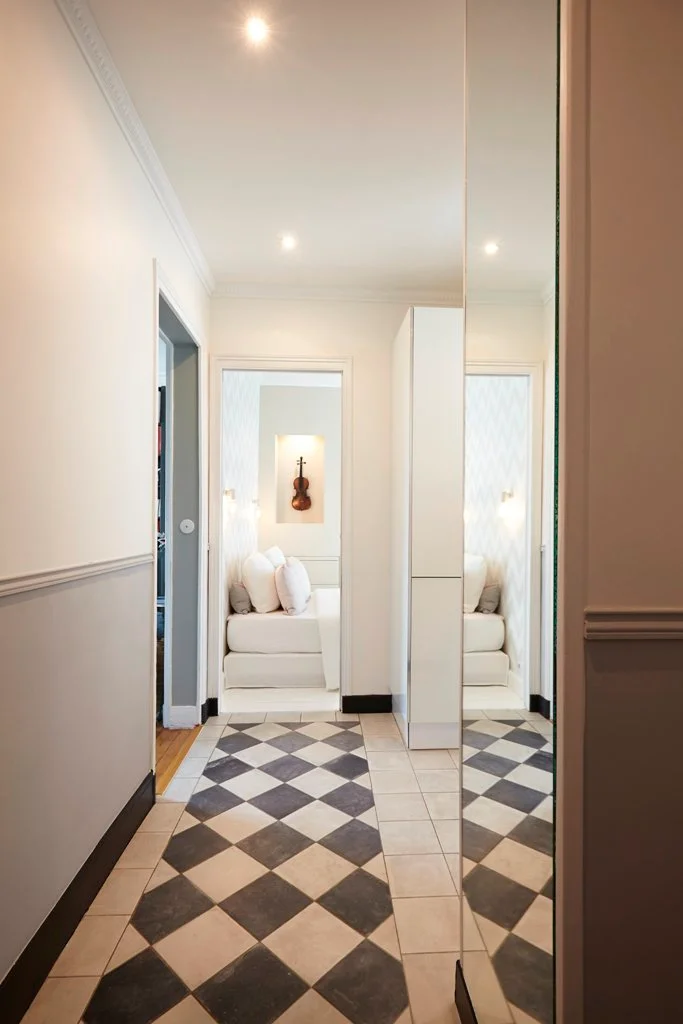 Hallway Black and White Floor Tiles