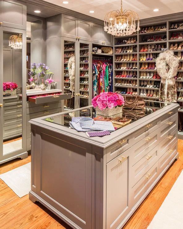 walk in closet for women