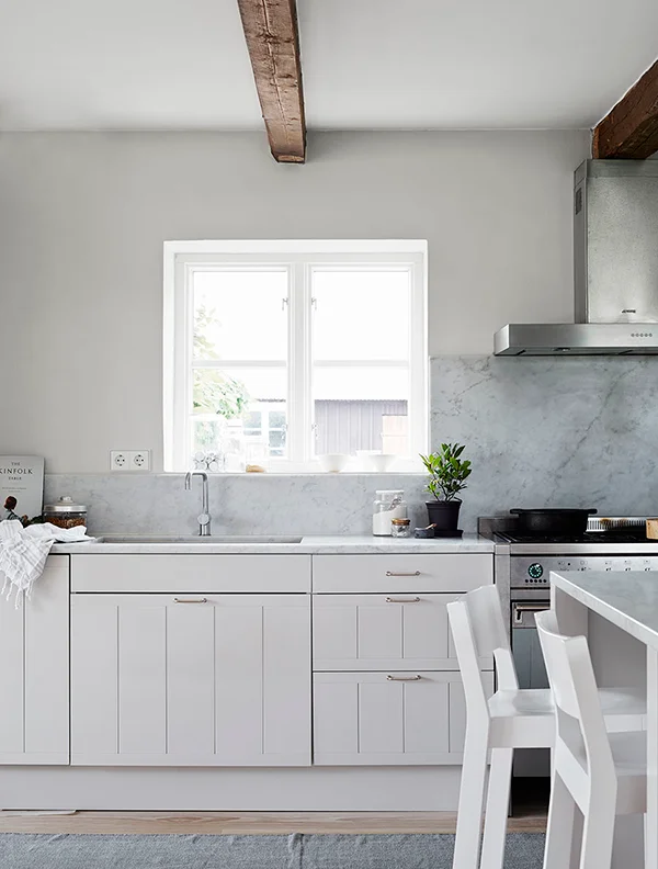 white kitchen decor ideas