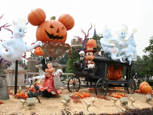 Disney Halloween Decorations