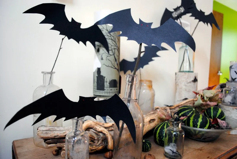 Halloween Party Ideas with bats decorations