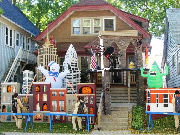 Funny outdoor halloween decorations