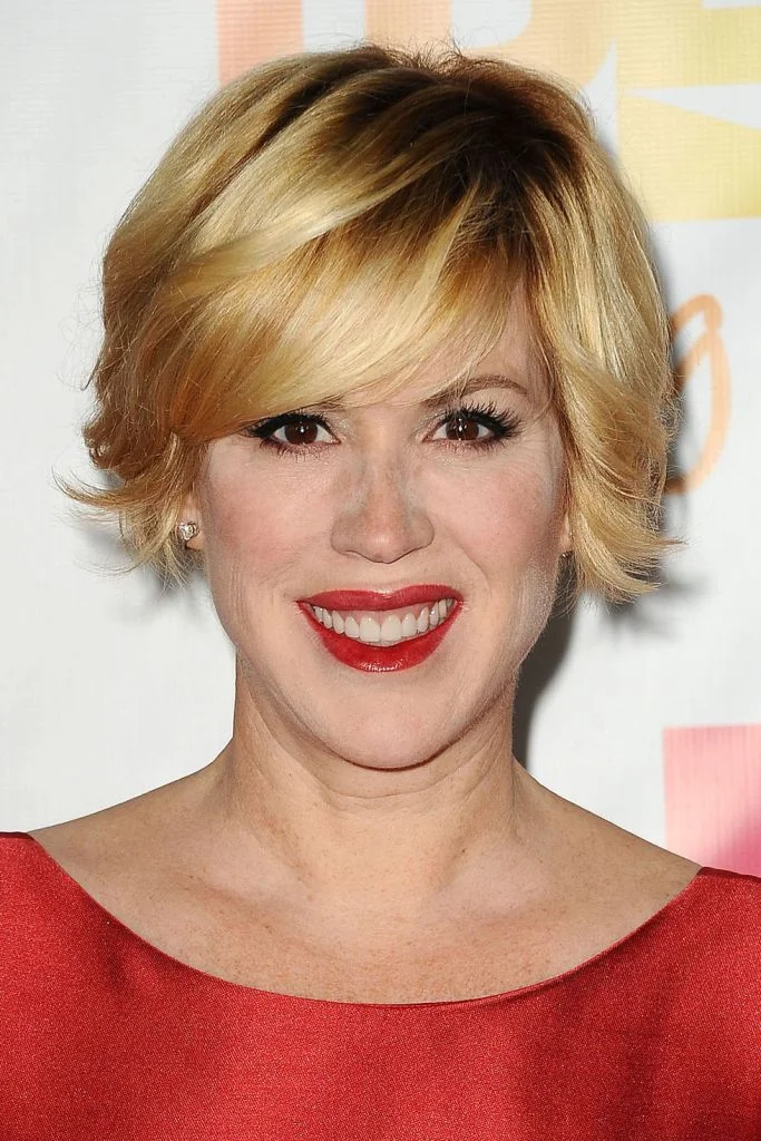 Molly Ringwald Hair Bob With Short Layers
