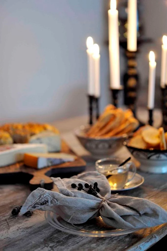 Rustic halloween table decorations