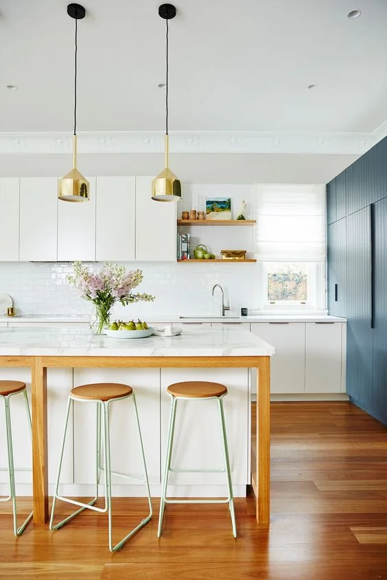 Balance With Minimalist Cabinets And Lines