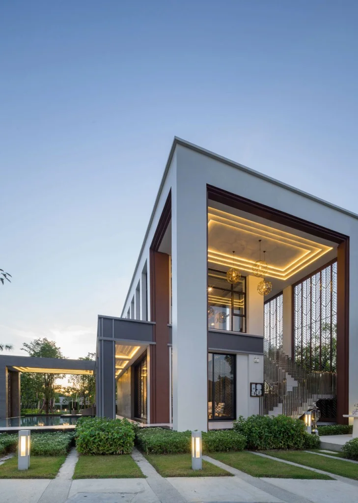 High Rise Ceiling Exterior