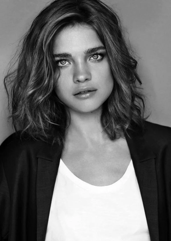 Natalia Vodianova Medium Messy Hairstyles
