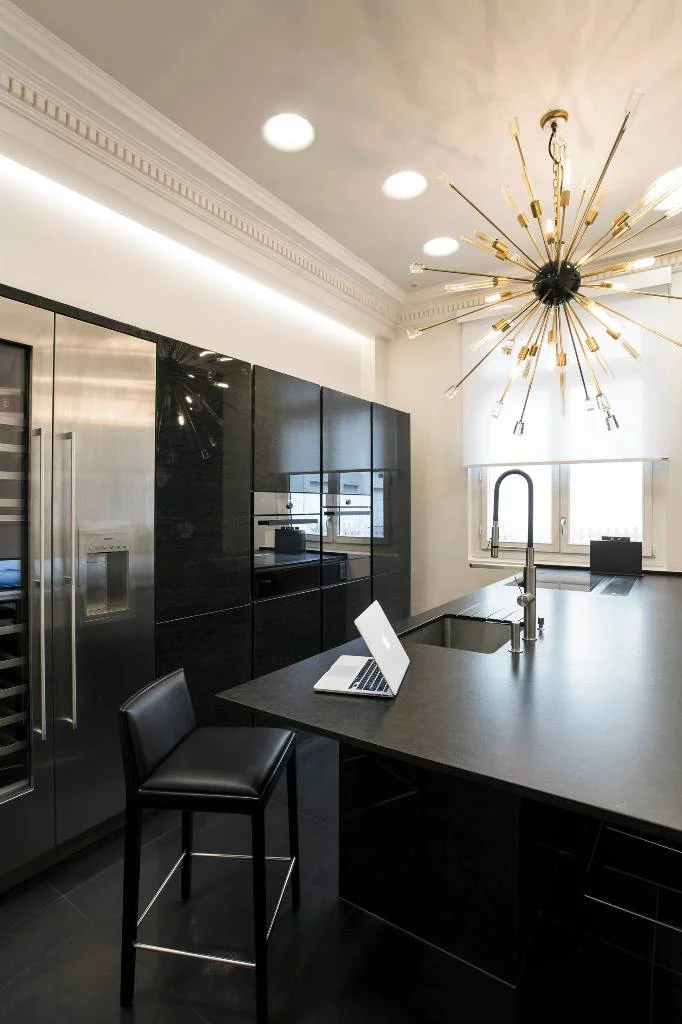 Black Kitchen Design