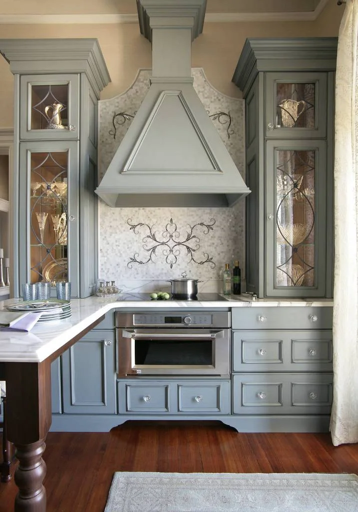 Victorian Style Elegant Kitchen
