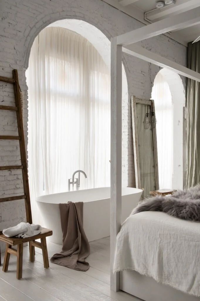 bedroom bathtub fusion artistic