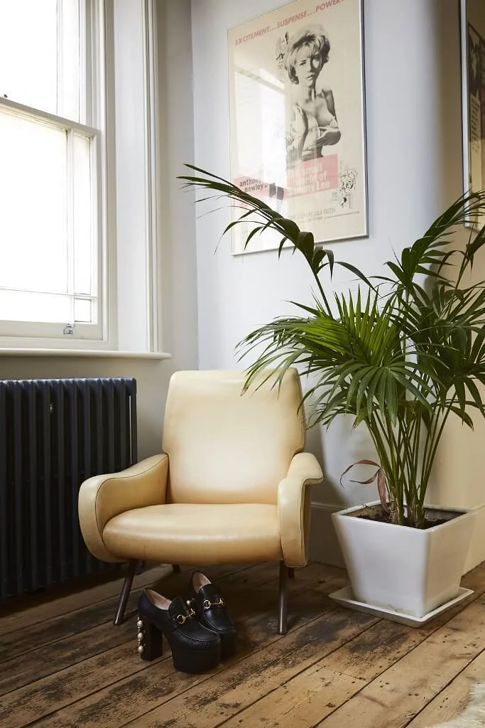 bedroom modern chair