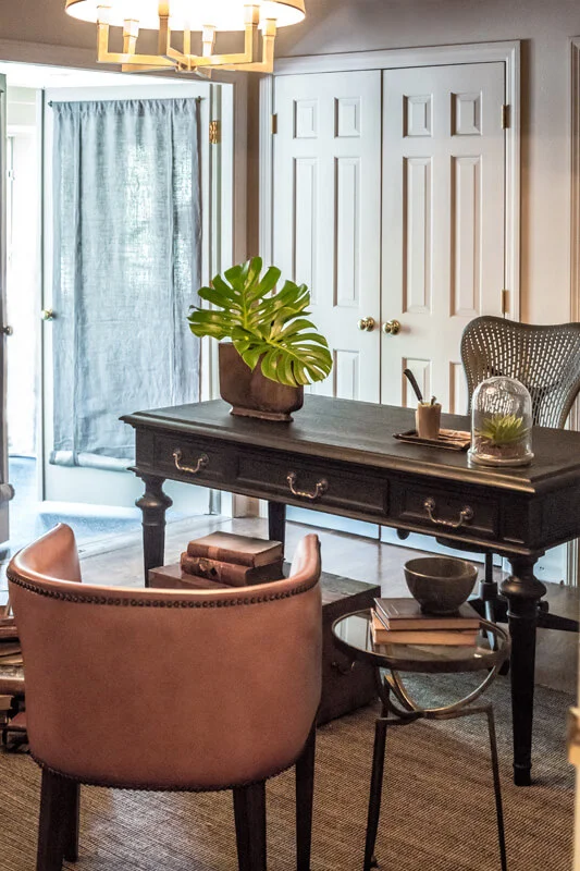 classic and modern furnishing