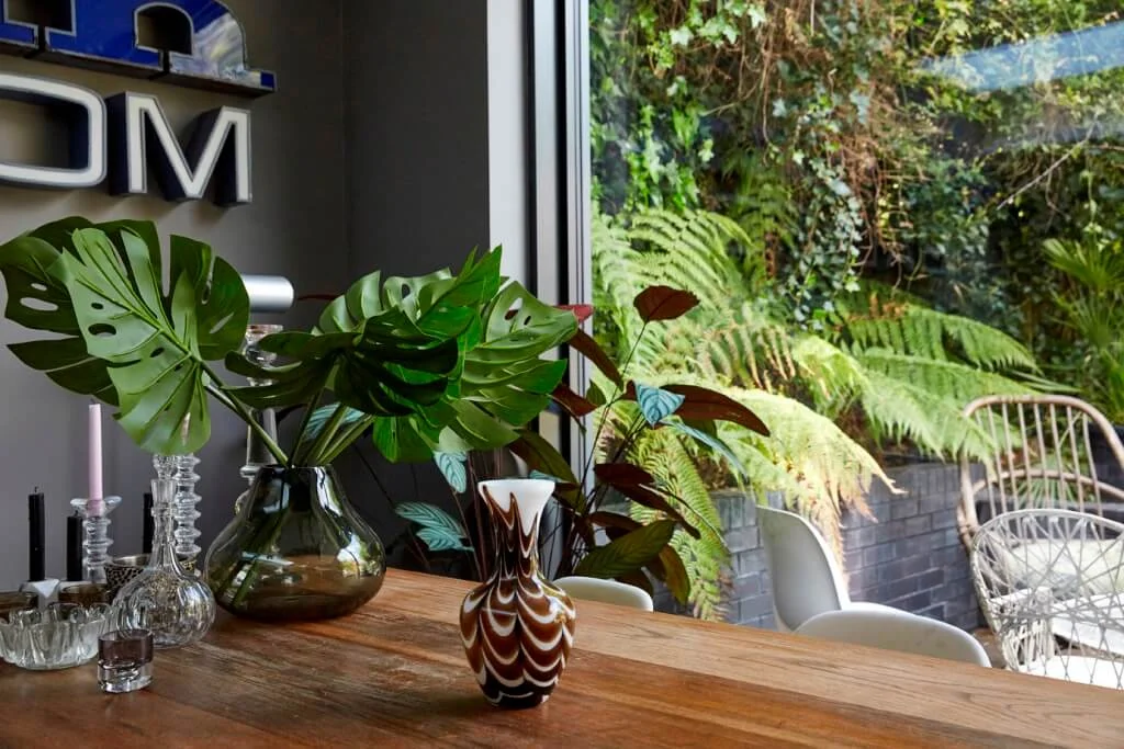 dining room lounge table decor