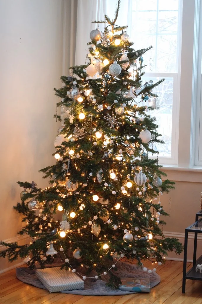 globe lights christmas decoration