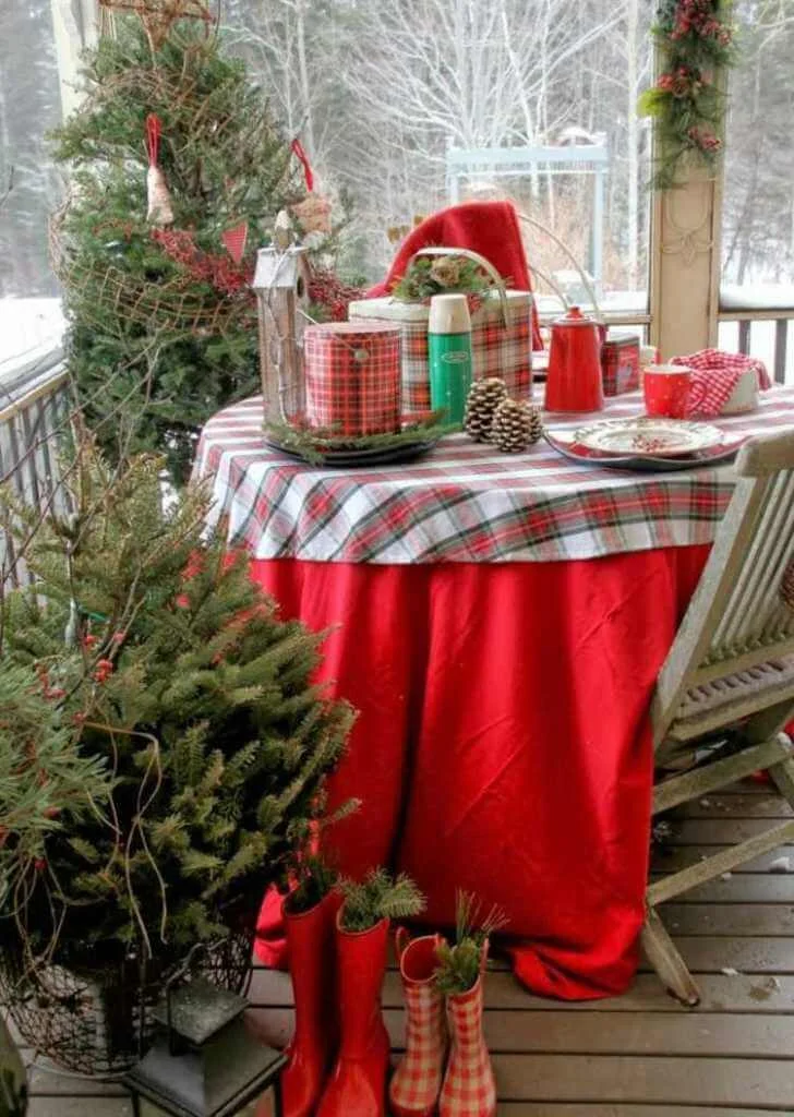 Rustic Farmhouse Christmas Decoration