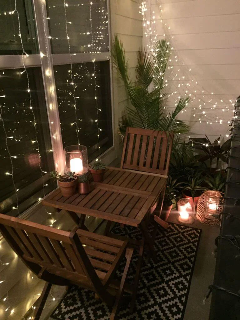 Simple Minimal Balcony Decor