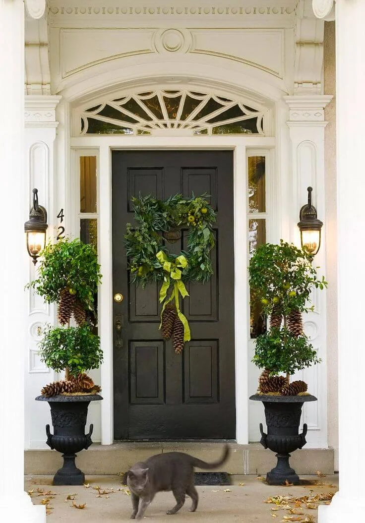 Unique Square Wreath Design