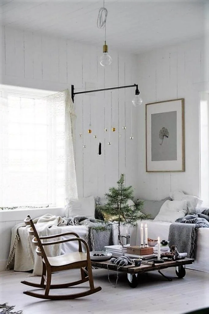 Warm Country Style Dining Room