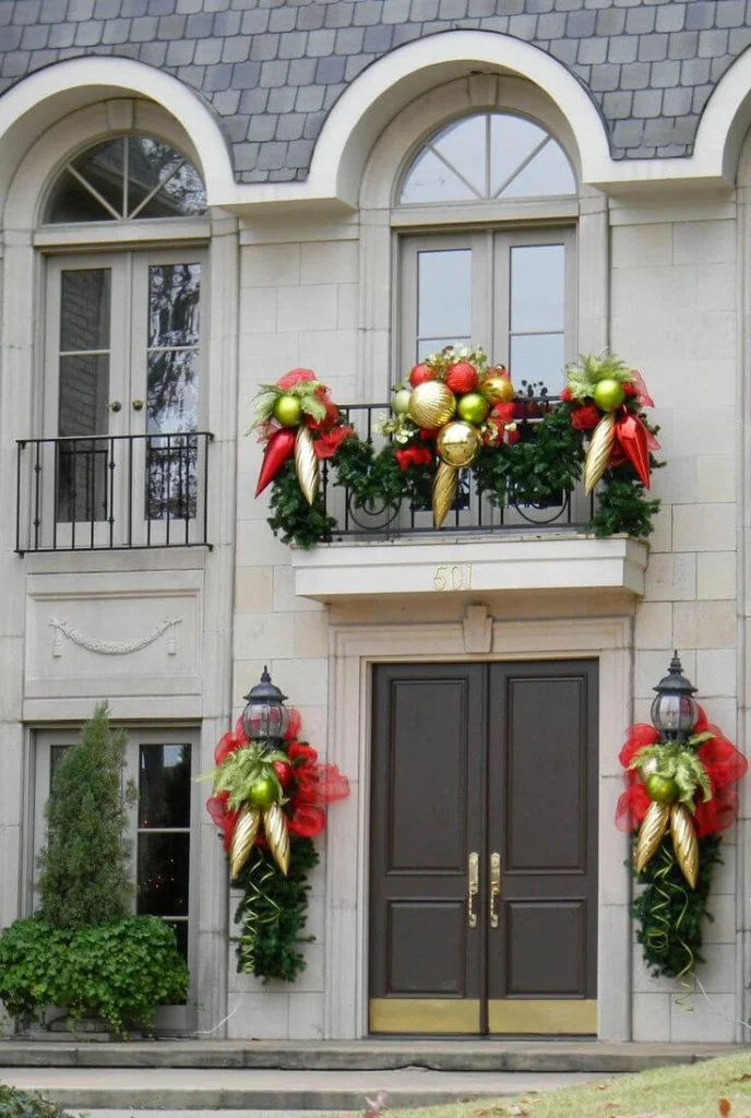 Balcony Fancy Christmas Balls Decoration