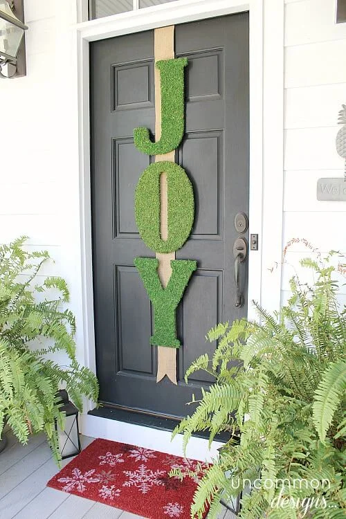 DIY Moss Joy Sign