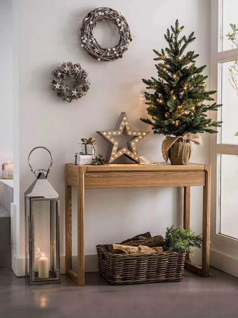 Elegant Beach Style Table Decor