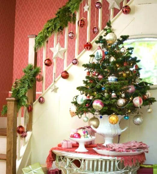 Entryway Christmas Balls Decorations