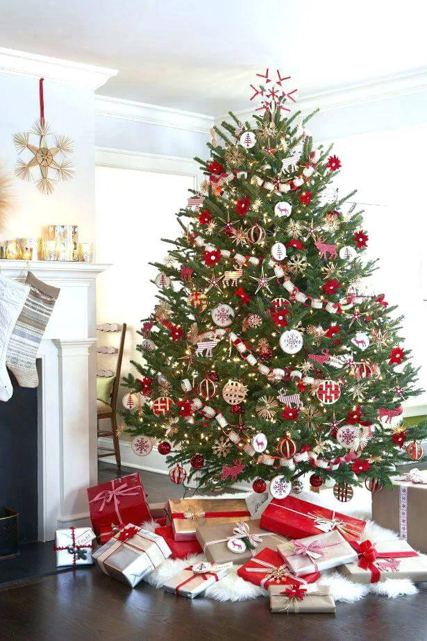 Festive Vintage Scandinavian Tree Decor