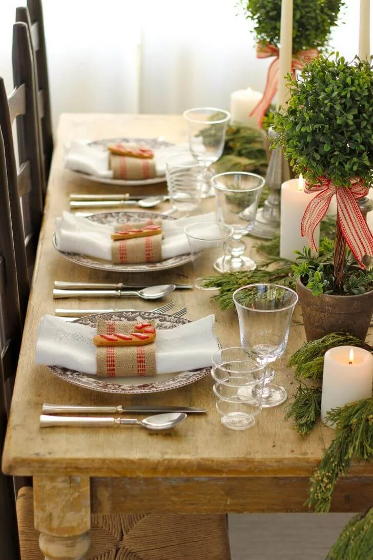 Simple Elegant Rustic Table Setting