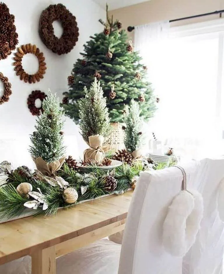 Dining Room Rustic Wreath Decor