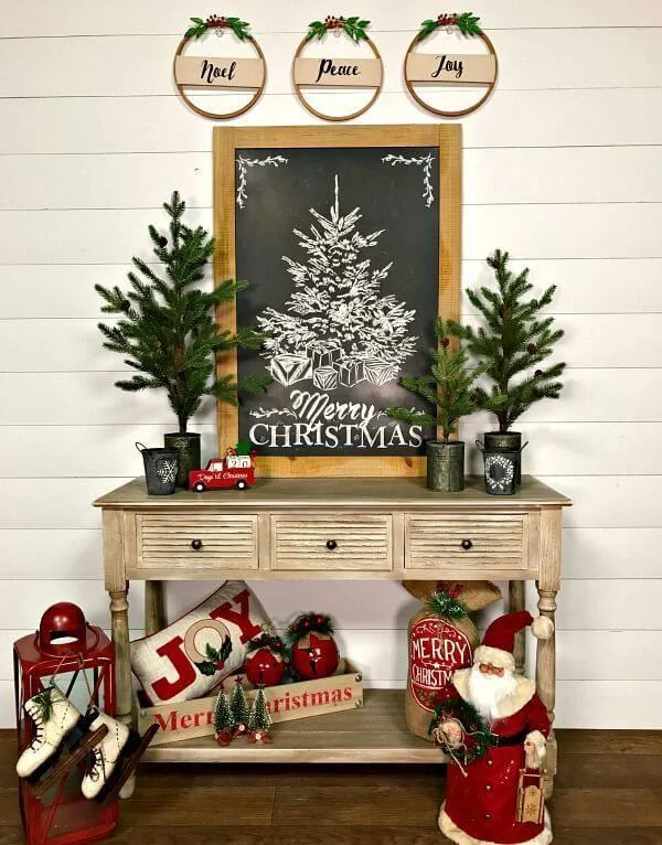 Elegant Rustic Christmas Table Decor