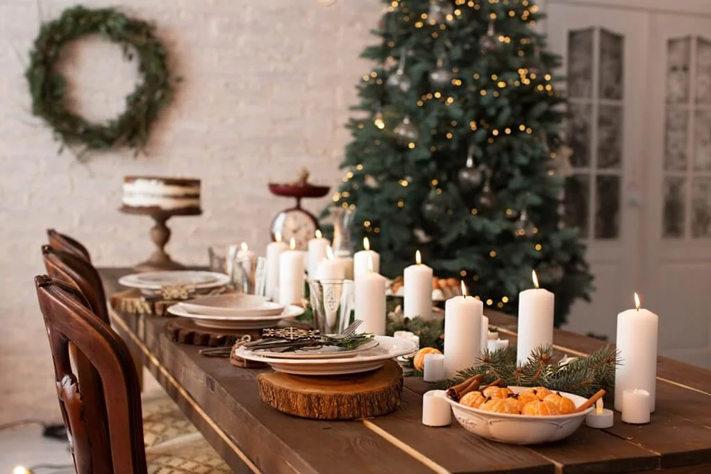Rustic Christmas Table Decor