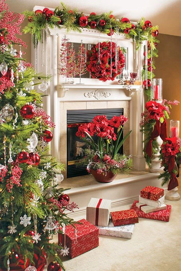 Festive Red Green Christmas Decoration