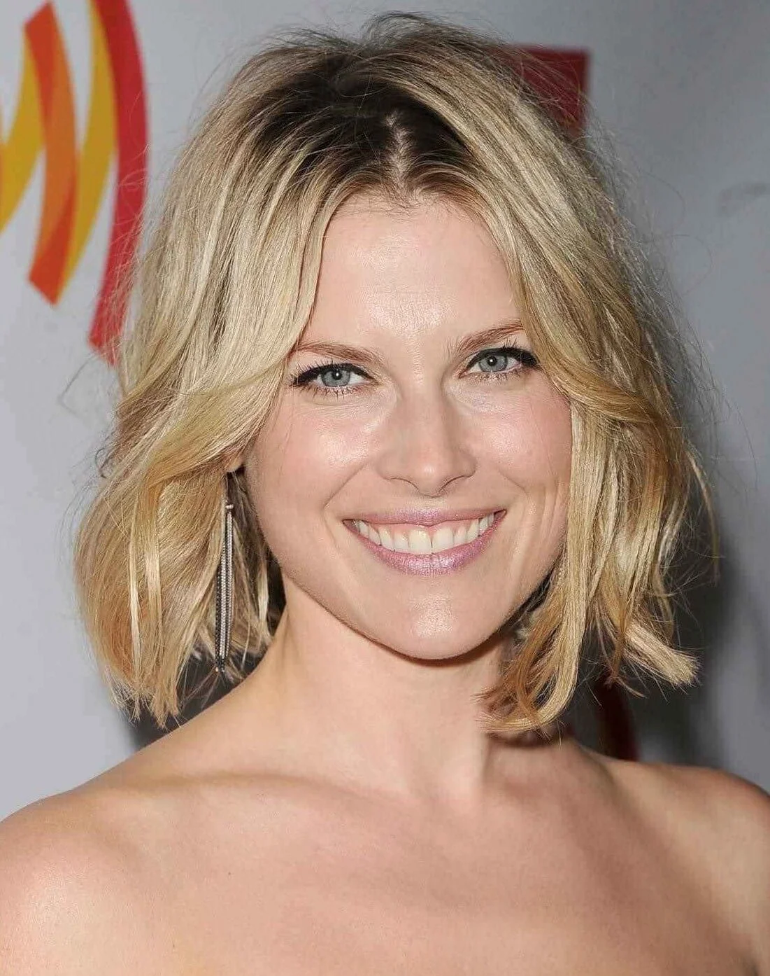 Medium Shaggy Hairstyles