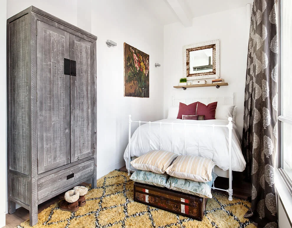 Small Bedroom Eclectic Decor
