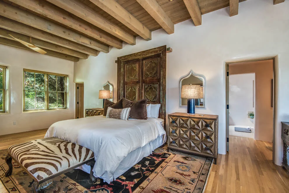 Traditional Decor Eclectic Bedroom