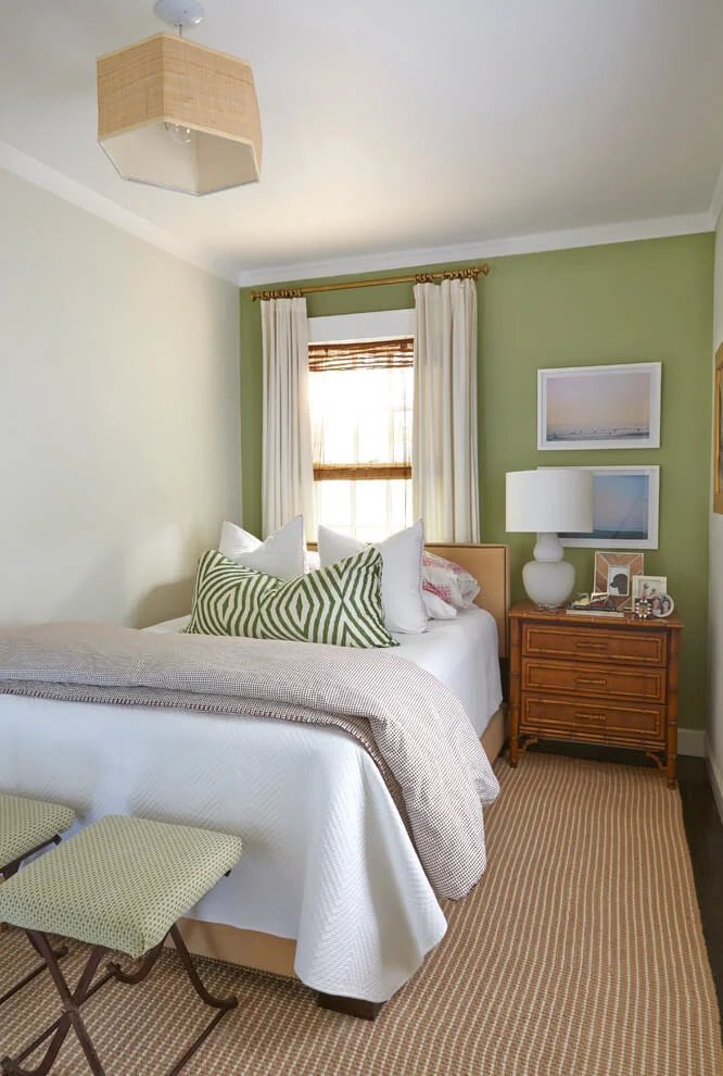 Tropical Colors Bedroom Decor