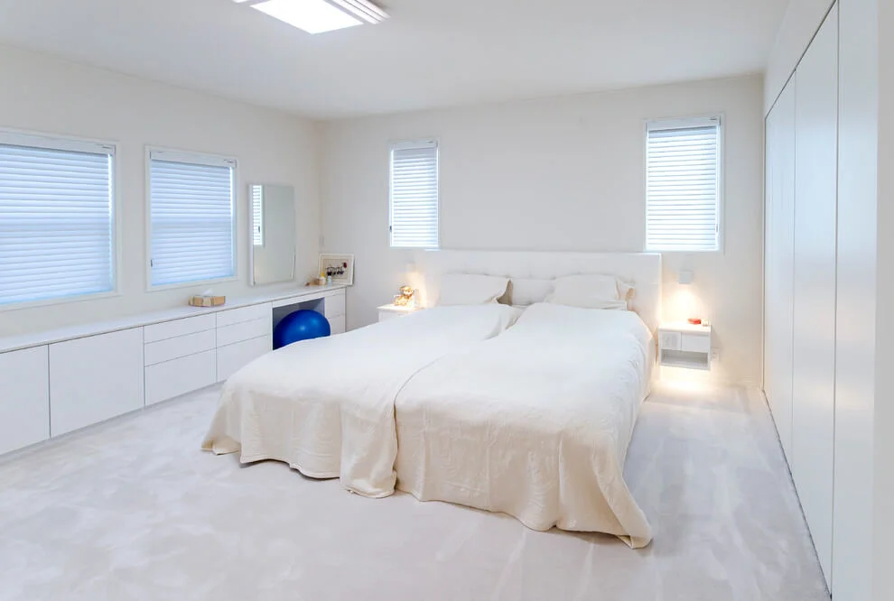 Simple Modern Bedroom In White