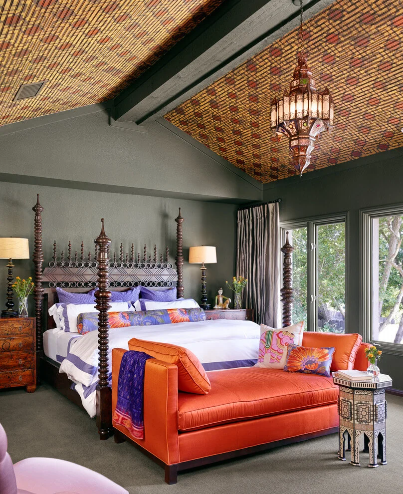Dark Regal Moroccan Bedroom Design