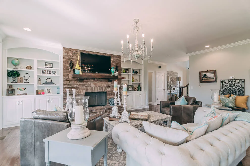Beach Style Decor With Vintage Touch