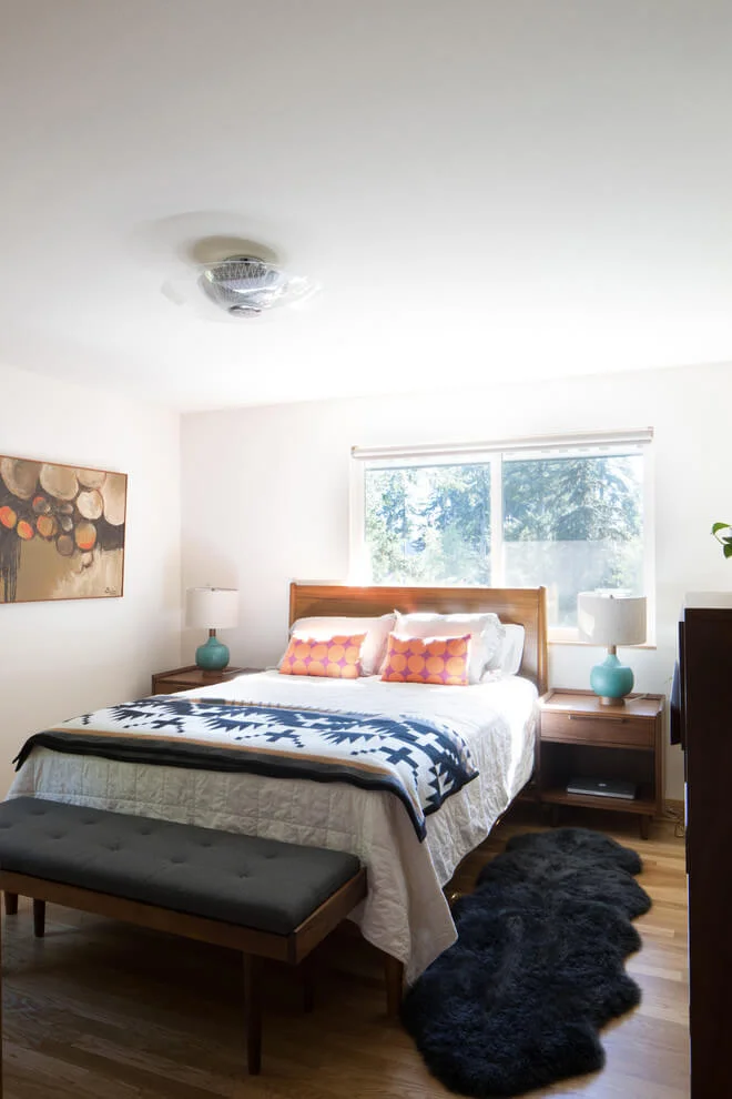 White And Wood Modern Bedroom