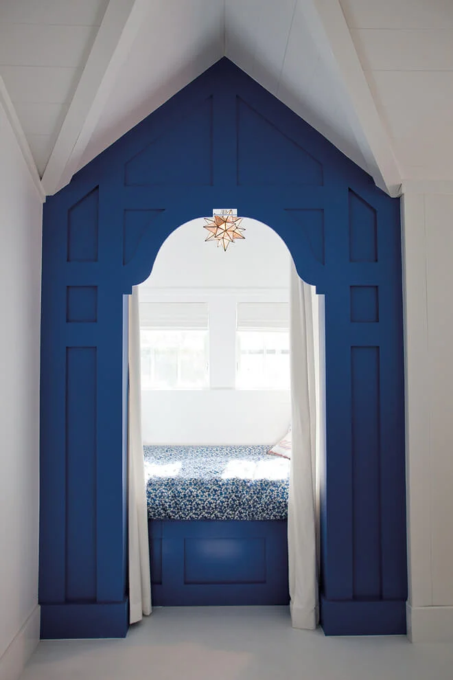 Small Alcove Bed in Blue