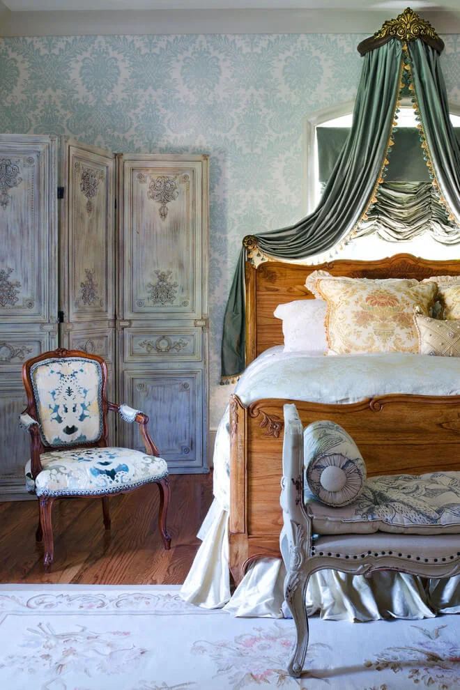 Rustic Yet Elegant Bedroom Decor