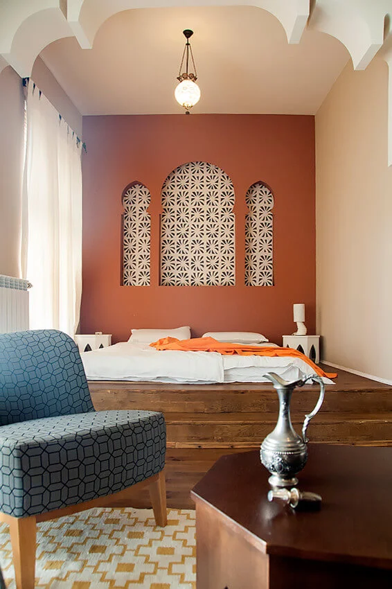 Moroccan Arches And Minimalism