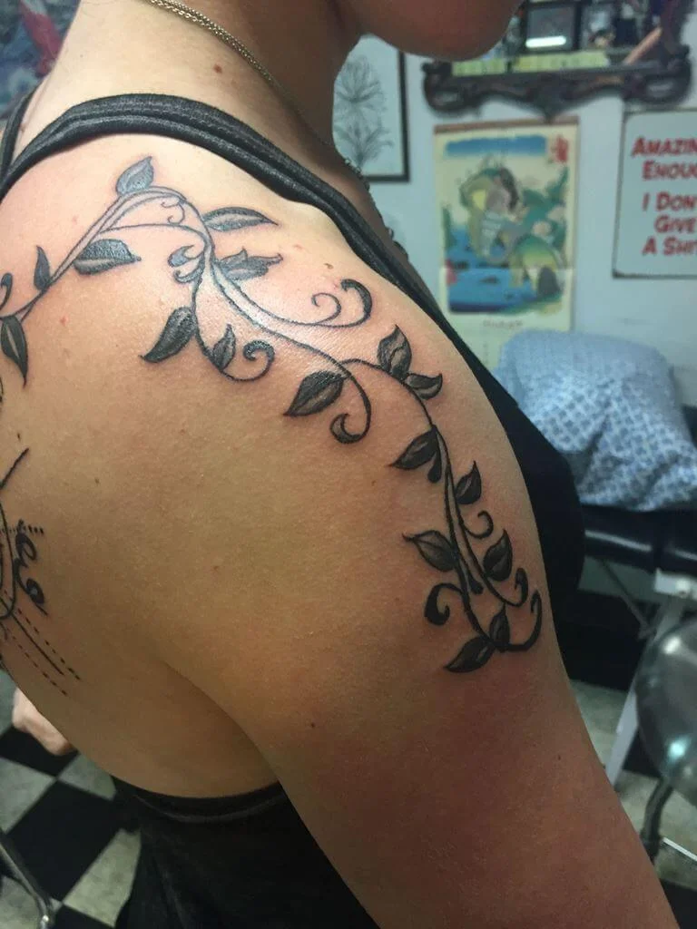 Shoulder and Upper Back Vine Ink
