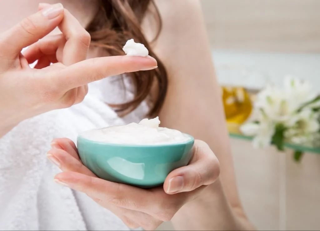 Use A Deep Conditioning Mask For Dry Hair